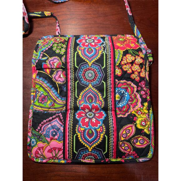 Vera Bradley Knot Just a Clutch in Symphony in Hue Purse Wallet Crossbody - Picture 6 of 6